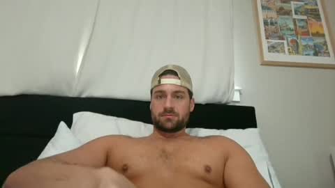 Snapshot of mrthickly818 chatting on 03.26.26 mrthickly818 online show from 03.26.26