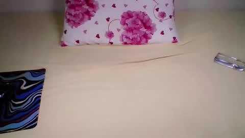 Snapshot of mrygl chatting on 02.21.26 TransBeauty online show from 02.21.26