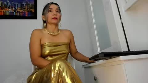 Snapshot of ms_lunarose chatting on 06.14.26 ms_lunarose online show from 06.14.26