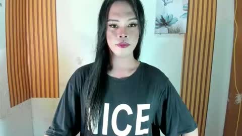 selena online show from 10.05.25