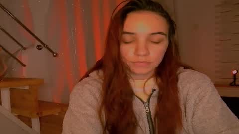 Snapshot of ms_sophiee chatting on 12.28.24 ms_sophiee online show from 12.28.24