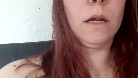 Snapshot of msalls1124 chatting on 12.17.25 melissa online show from 12.17.25