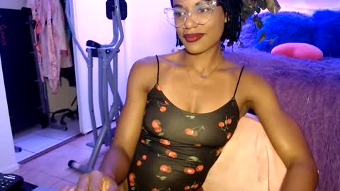 Snapshot of msemonibrown chatting on 05.11.26 CocoSage online show from 05.11.26