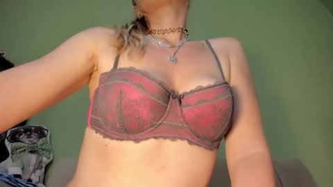 MsPurrfectLove online show from 12.01.25