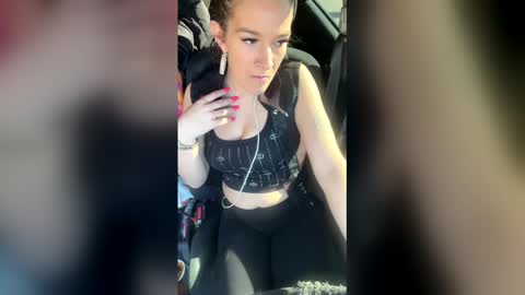 Tara Jane online show from 02.06.26