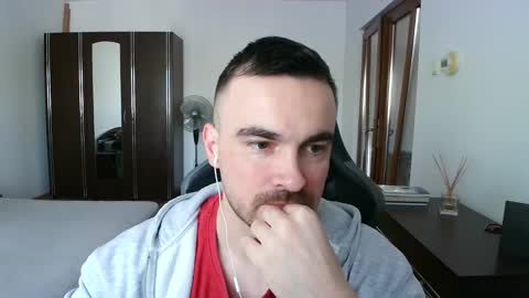 Snapshot of mu5clemania chatting on 03.15.26 Victor online show from 03.15.26