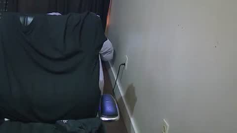 Muffdiver online show from 12.31.24