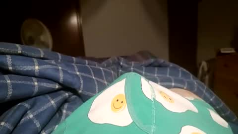 Snapshot of mugglesmuggler chatting on 12.14.24 mugglesmuggler online show from 12.14.24