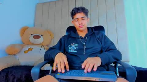 Snapshot of muichiro_tokito1 chatting on 02.01.25 muichiro tokito1 online show from 02.01.25