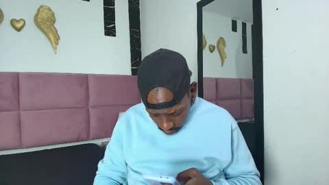 Snapshot of muller_asher chatting on 09.28.25 Muller Asher online show from 09.28.25