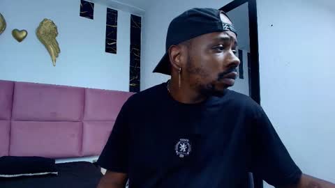 Snapshot of muller_asher chatting on 10.26.25 Muller Asher online show from 10.26.25