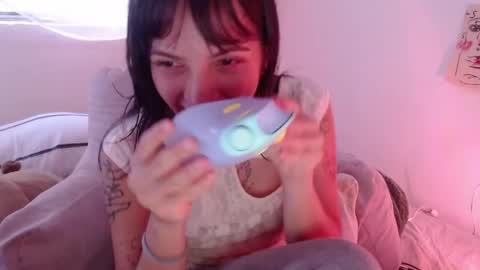 Snapshot of munchi_ chatting on 04.22.26 online show from 04.22.26
