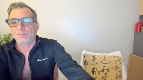Snapshot of munishpunish chatting on 01.25.25 LOVELY JULIA Peter DAY online show from 01.25.25