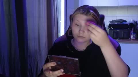 Snapshot of mura_muur chatting on 06.10.26 Milana online show from 06.10.26
