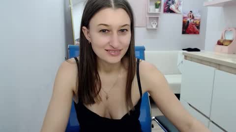 Snapshot of muriel_elvin chatting on 10.03.25 muriel_elvin online show from 10.03.25