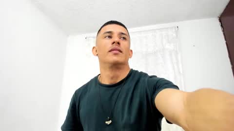 Muscle Man online show from 11.15.25