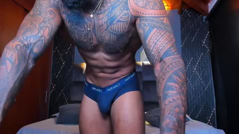 Snapshot of muscle_man19 chatting on 12.24.24 Nick online show from 12.24.24