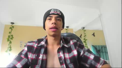 muscle scott online show from 10.21.25