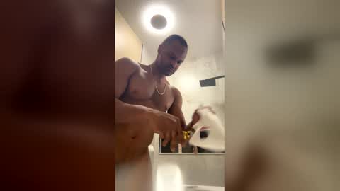 Snapshot of muscleguy6789 chatting on 05.28.26 muscleguy6789 online show from 05.28.26