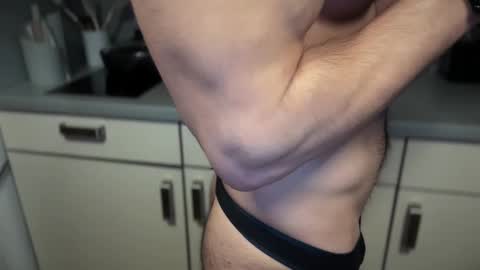 musclehair3 online show from 02.01.25