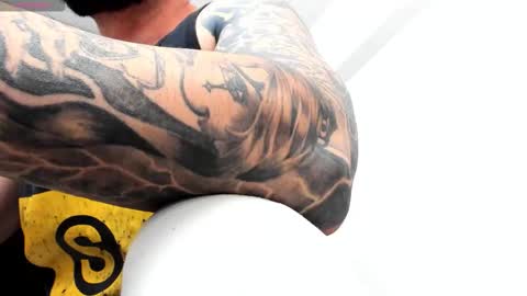 MuscleMonster31 online show from 10.13.25