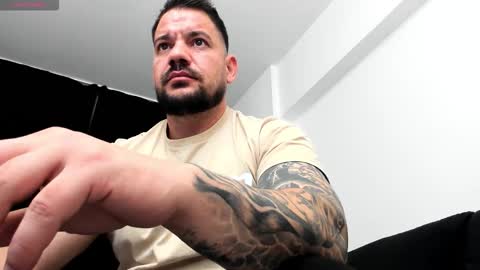 MuscleMonster31 online show from 10.16.25