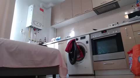 MusclesQueen online show from 01.30.25