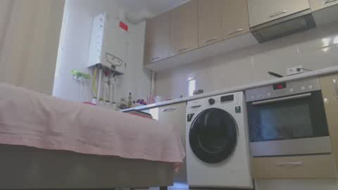 MusclesQueen online show from 03.05.25