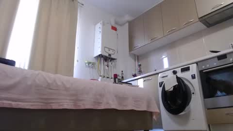 MusclesQueen online show from 03.06.25