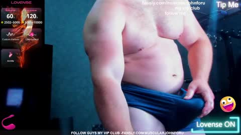 Snapshot of muscularjohnforu chatting on 06.02.26 click icon for peach online show from 06.02.26