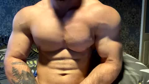 Snapshot of muscularjuggler chatting on 09.16.25 muscularjuggler online show from 09.16.25