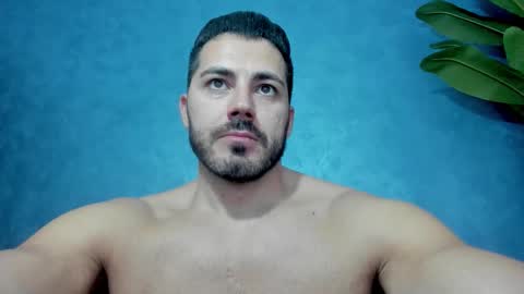 muscularmaster onlyfans online show from 11.12.25