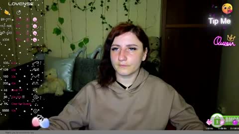 Snapshot of muse_kitty_jenia chatting on 05.18.26 Jenya online show from 05.18.26