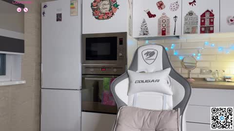 Snapshot of museleks chatting on 02.01.25 Aleksa online show from 02.01.25