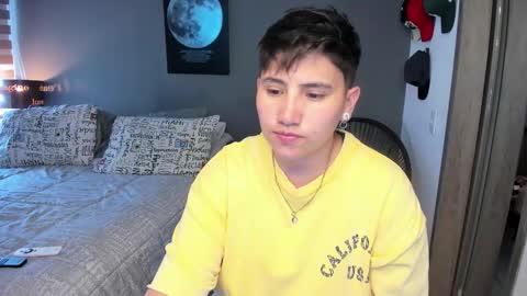 Snapshot of musicayluna chatting on 03.29.26 VALENTINA Luna online show from 03.29.26