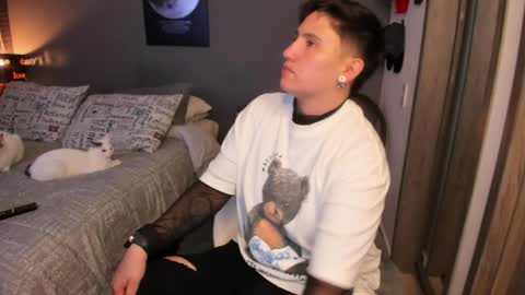 Snapshot of musicayluna chatting on 04.01.26 VALENTINA Luna online show from 04.01.26