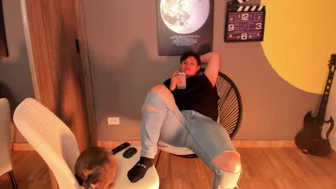 Snapshot of musicayluna chatting on 05.15.26 VALENTINA Luna online show from 05.15.26