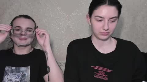 cute couple online show from 04.10.26
