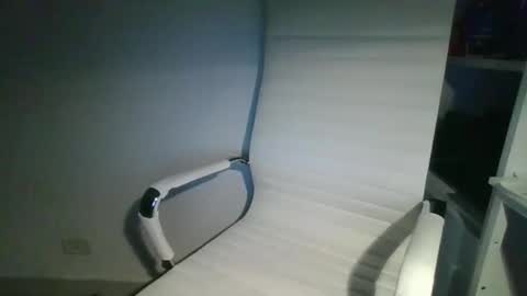 muzungu5 online show from 04.17.26