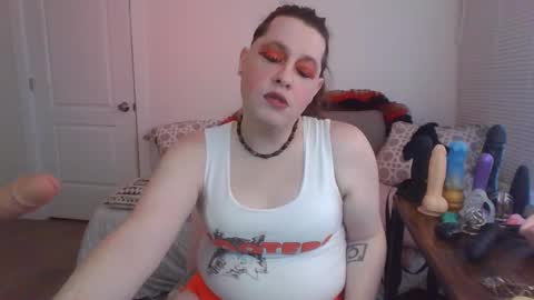 Snapshot of mxsissycharlotte chatting on 09.30.25 Mx Charlotte online show from 09.30.25