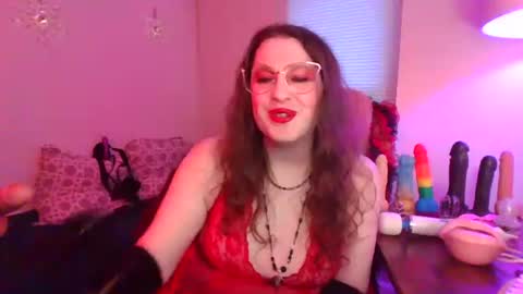 Snapshot of mxsissycharlotte chatting on 04.20.26 Mx Charlotte online show from 04.20.26