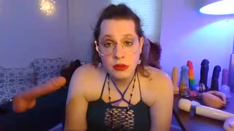 Snapshot of mxsissycharlotte chatting on 04.21.26 Mx Charlotte online show from 04.21.26