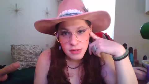 Snapshot of mxsissycharlotte chatting on 05.08.26 Mx Charlotte online show from 05.08.26