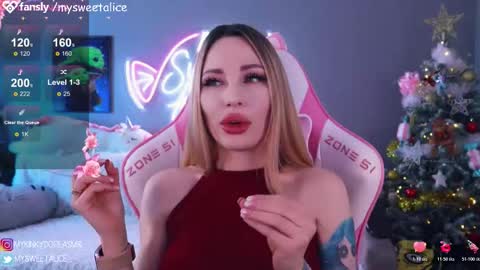 Snapshot of my__sweet__alice chatting on 03.18.26 mysweetalice online show from 03.18.26