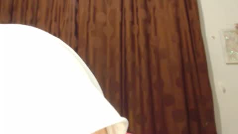     sara      i know you love me xoxox     online show from 12.16.25