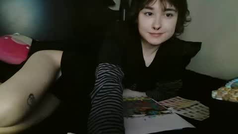 Snapshot of my_melody02 chatting on 10.31.25 my_melody02 online show from 10.31.25