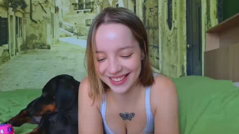 Snapshot of my_mia_ chatting on 09.21.25  MIA  I will be here Monday Wednesday Thursday Saturday online show from 09.21.25