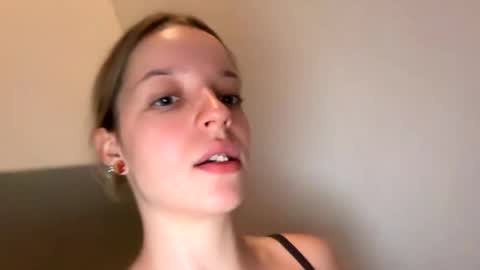 Snapshot of my_mia_ chatting on 05.09.26 MIA I will be here Monday Wednesday Thursday Saturday online show from 05.09.26