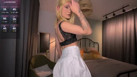 Snapshot of my_muse chatting on 12.15.25 Sandra Muse online show from 12.15.25