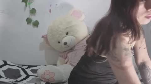 Snapshot of myagosling13 chatting on 05.07.26 miagosling NTMU Dont forget follow me online show from 05.07.26